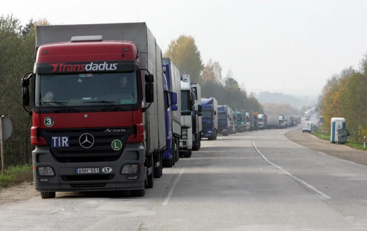 Литва и Беларусь: Закрытие границы и судьба тысяч грузовиков Литва и Беларусь: Закрытие границы и судьба тысяч грузовиков